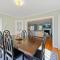 Bush Park & Downtown Charmer in Salems Best Location