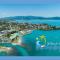 Marina views at Airlie 10H