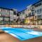 Mint House Menlo Park by Kasa