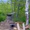 Au Pied Du Trieu, The Shelter