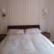 Linroy Guest House