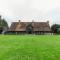 Period Luxury Converted Barn Windsor/Maidenhead - Perfect for family groups - Taplow