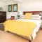 Double-Story Holiday Home with Pool & Seaview - Port Alfred