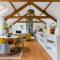 The Red Barn at Venn Farm - Gorgeous Upside-Down Barn on Smallholding Near Cornish Surf Beaches - 布德