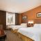 Holiday Inn Express & Suites Tremblant, an IHG Hotel - Mont-Tremblant