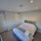 High Spec Large 6 Bedroom House!