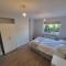 High Spec Large 6 Bedroom House!