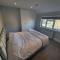 High Spec Large 6 Bedroom House!