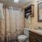 Oak Square - Unit 403