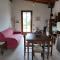 COTTAGE SU MERTI COUNTRY iun P7069