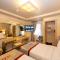 The Peak Hotel