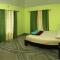 Golden Cypress Resort with Pool -Wayanad - Padinjarathara