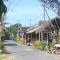 Agus Hidden Homestay - Banjar Sweet Village-Ijen