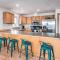 Canal-Front Vacation Rental in Ocean Shores