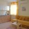Studio Apartment Michelle - Intermezzo with sea view