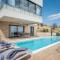 NEW Villa Astera -heated pool, 4 bedrooms, and sea views - Seget Vranjica