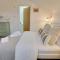 Sage Cottage: Homely, Cosy Cottage with Log Burner - 巴克斯顿