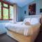 Rustic Fawn Lodge - Devon Holiday - Chudleigh