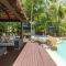 Poolside Villa - Hibiscus 40b