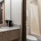 Rodeway Inn Branson, Brick House
