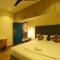 Zingle Stay Airport Hotel