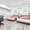 Park Ave Townhome w parking by CozySuites - 圣路易斯