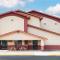 Super 8 by Wyndham Waynesburg - Recently Renovated! - Waynesburg