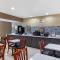 Super 8 by Wyndham Eddyville/Kuttawa