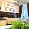 Lux apartments in the city center with a coffee machine, view of a theater, near Zlata Plaza - Rivne