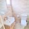 Coastal Getaway: 2 Apartments for up to 14 guests! Light-flooded and Spacious - Ларнака