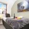 Detached House - Prime Location - Free Parking, Fast Wifi and Smart TVs with Sky TV and Netflix by Yoko Property - Milton Keynes