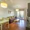 Cozy Apartment In Torrevieja With Wifi