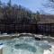 New Rustic Luxe Cabin Billiards Spa Near GSMNP - 汤森德