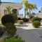 Eleona's Royal Gardens By Yiota - Luxury 2 Bed Apartment in Exclusive Complex