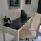 Sheryll Escapes - Kandi Tower 3 premium loft 1BR on 8th floor with 2CR & 2 balconies