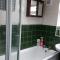 HILLTOP PLACE SUITES , Parkway M1 J33