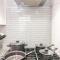 Retreat with Sauna Near ATL Large Backyard with Deck PETS WELCOME - تاكر