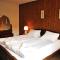 Rooms with Private bathrooms