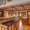 Hamptons 5 Bedroom Estate
