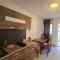 Yellow Sun 2 Apartman