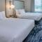 Fairfield Inn & Suites by Marriott Chicago O'Hare - ديس بلينز