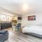 10 Boutique Studio Apartment near Tube - quiet location