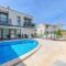 Apartments Villa LA