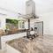 11 Dalmor Court