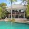 8 Springfield Avenue