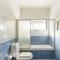 Beach Avenue Apartment