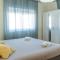 Beach Avenue Apartment