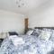 Birkdale Southport Boutique Apartment sleeps 5 - Southport