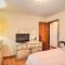 Charming Aiken Vacation Rental 2 Mi to Dtwn!