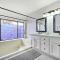 Pool and Putting Green Pet-Friendly Glendale Home - Phoenix